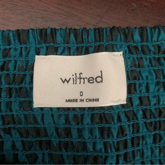 Wilfred Rhapsody Teal & Black Animal Print Cropped Top, Size 0 - Picture 10 of 12